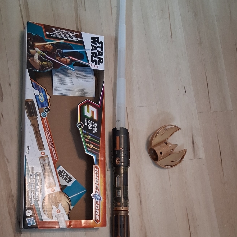 Star Wars Kyber Crystal Lightsaber - Brown and White